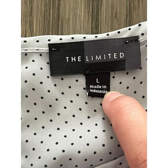 EUC The Limited Women's Polka Dot Short Sleeve Blouse - Picture 3 of 3